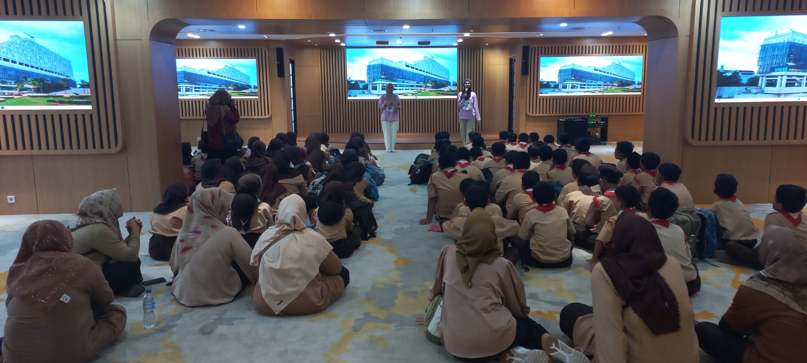 Wisata Literasi SDN Pd Bambu 15